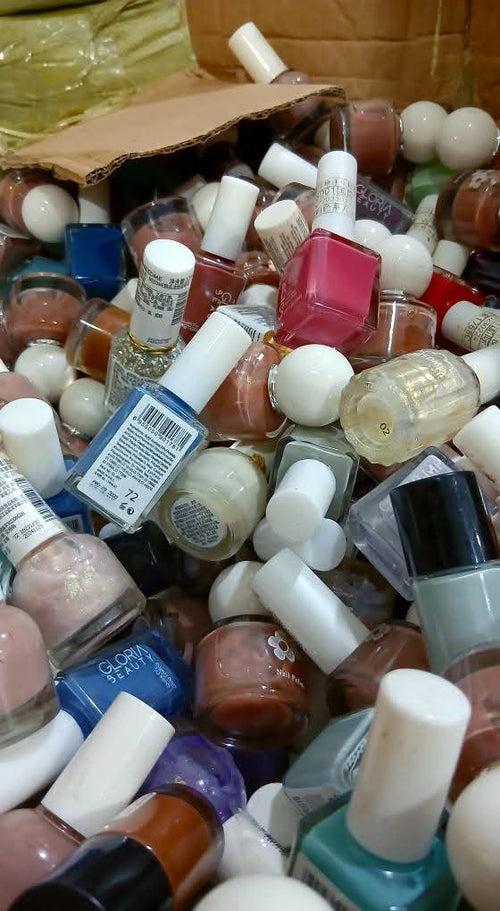 1 KG Nail paint (estimated 17-18 pieces in one kg)