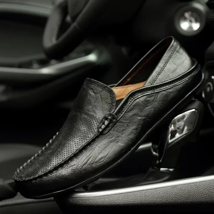 Black / 6