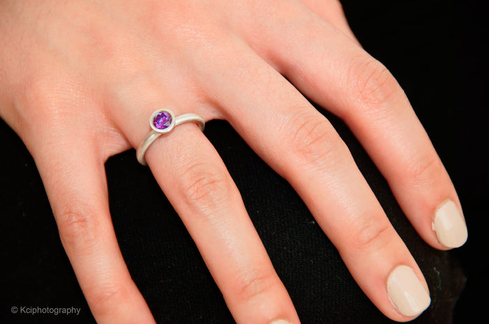 Kate Phipps Jewellery Scattered trillions ring amethyst and silver model  photo