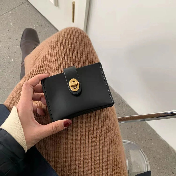 Avoa | Wallet  - By Qivii