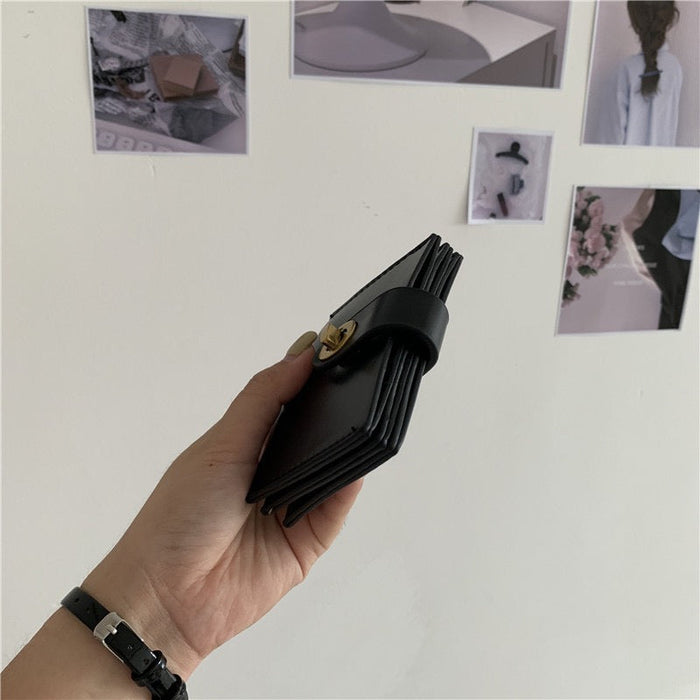 Avoa | Wallet  - By Qivii