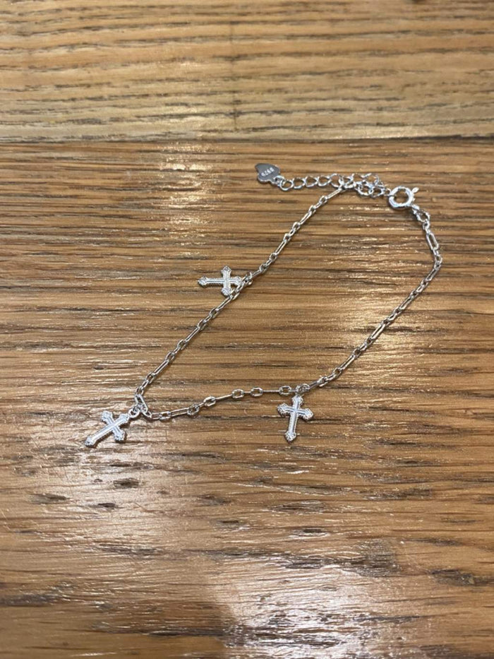 B1390 Cross Baby Bracelet