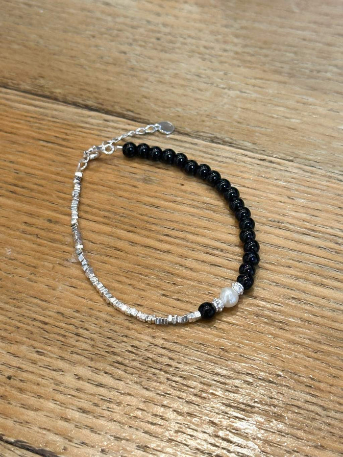 B1414 Black Agate Pearl Crushed Silver Bracelet