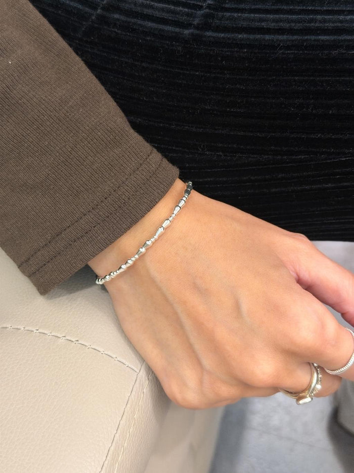 B1542 Trapezoid Bead Bracelet