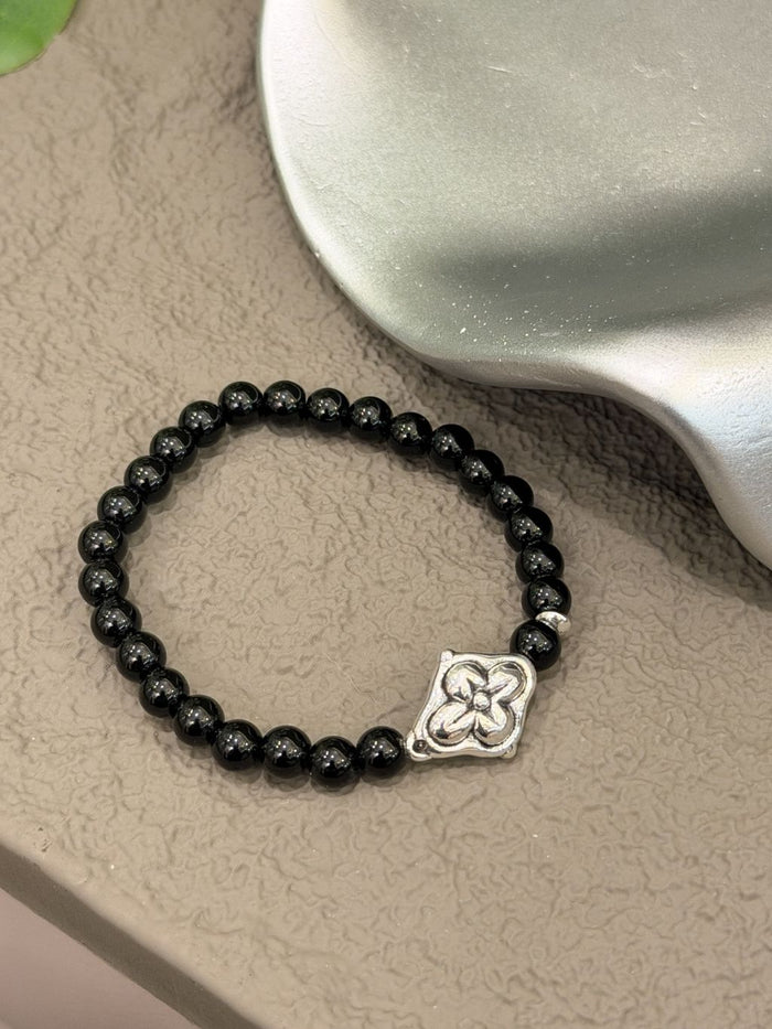 B1563 6mm Black Agate Rhombus Clover Bracelet