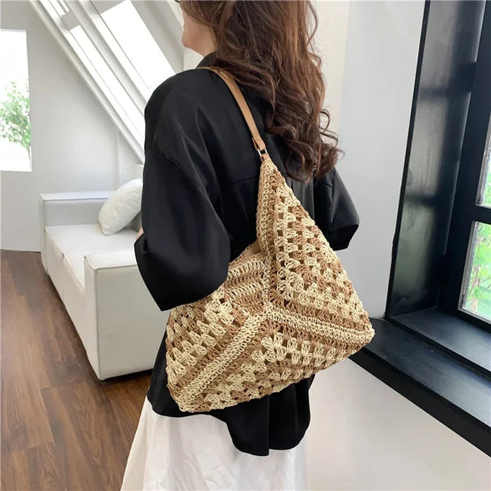 Blana | Tote Bag  - By Qivii