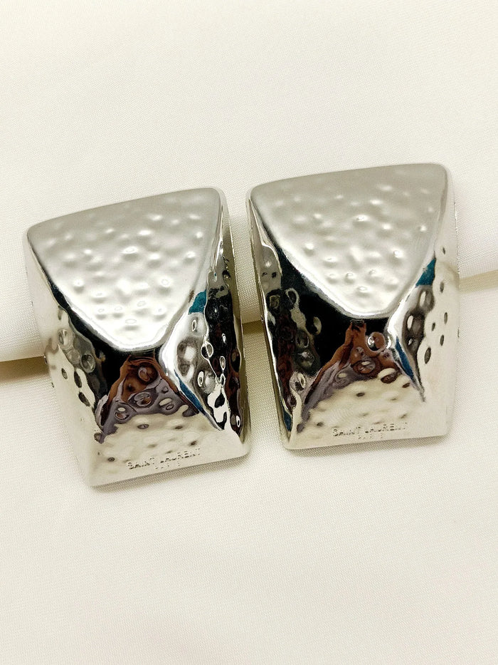 Dhanyasri Silver Western Earring