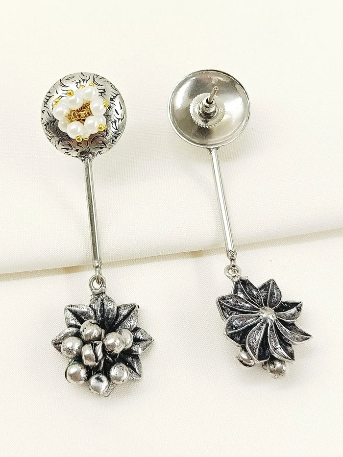 Dhrishita White Pearl Oxidized Earring