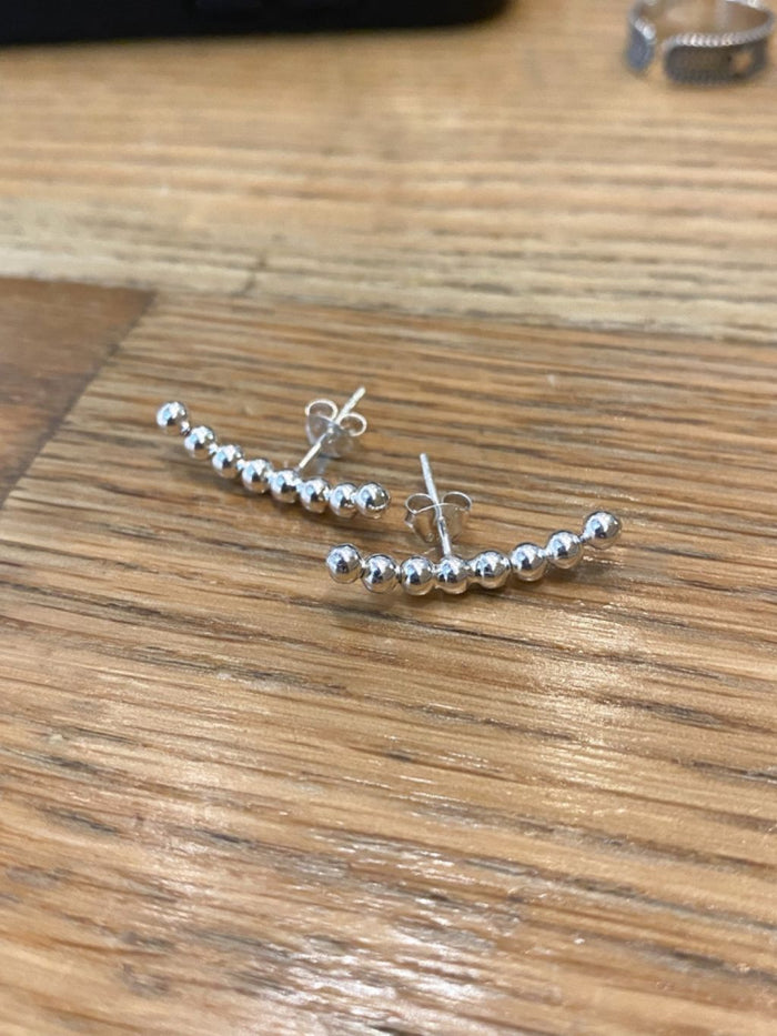 E1370 Shaped Bead Earrings