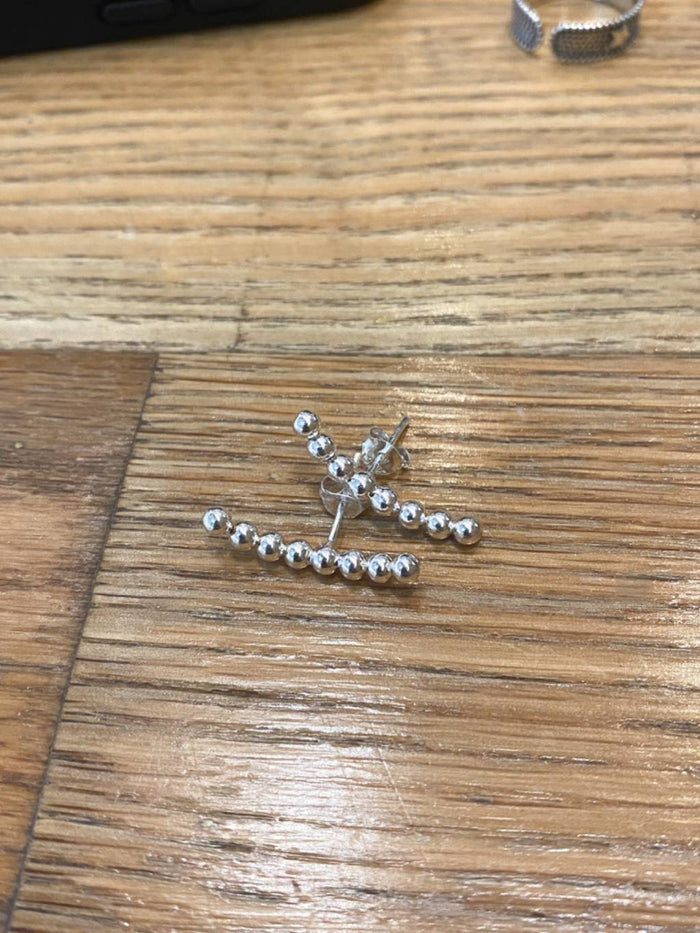 E1370 Shaped Bead Earrings