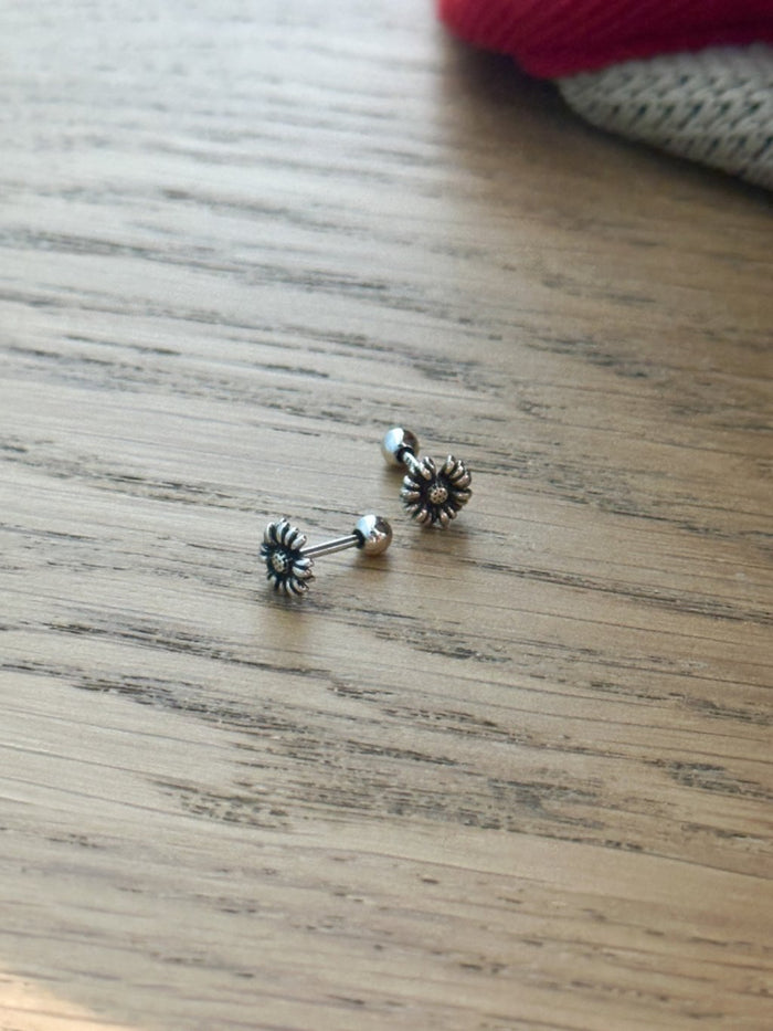 E1375/E1376 Star Flower Rotating Bead Earrings