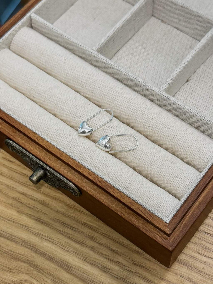 E1439 Heart-to-Heart Pin Earrings
