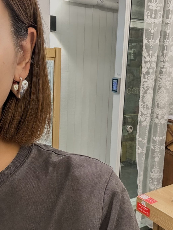 E1456 Big Heart Hoop Earrings