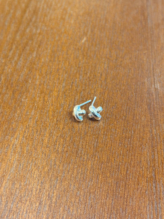 E1463 Cross Earrings