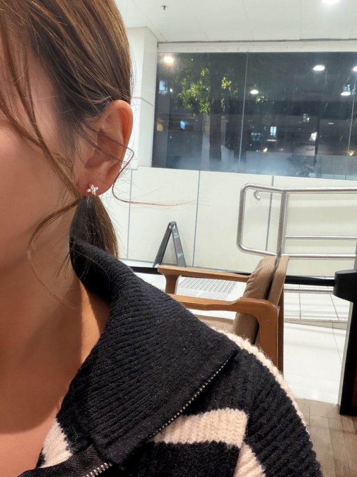 E1463 Cross Earrings