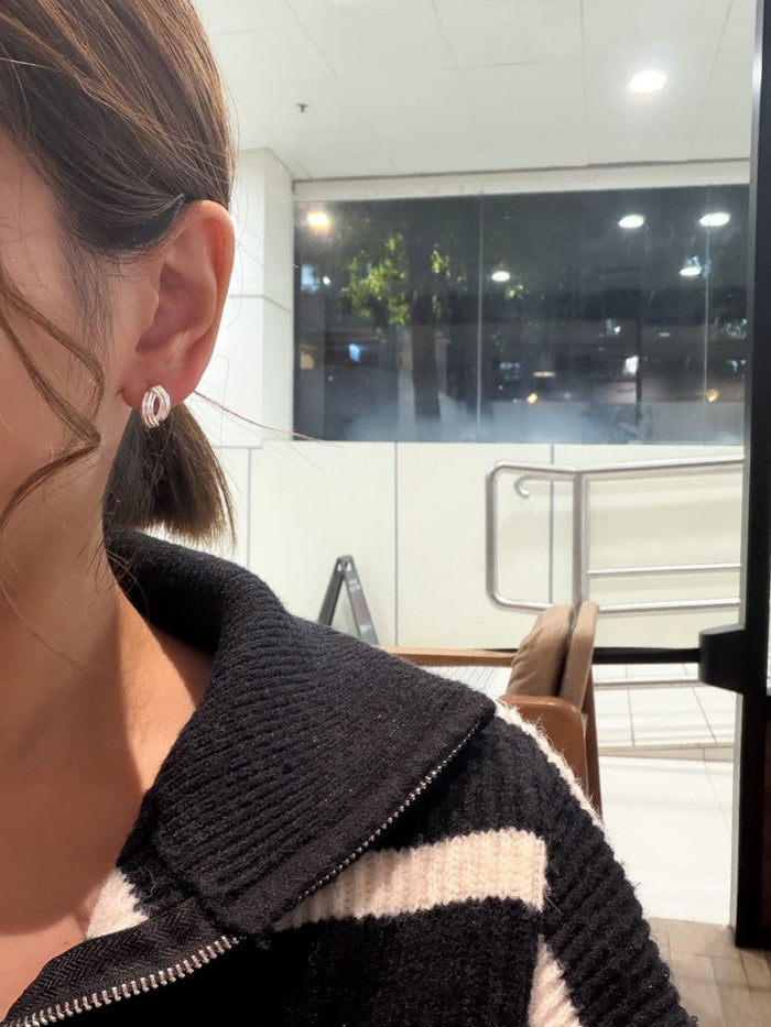 E1466 Striped Seashell Earrings