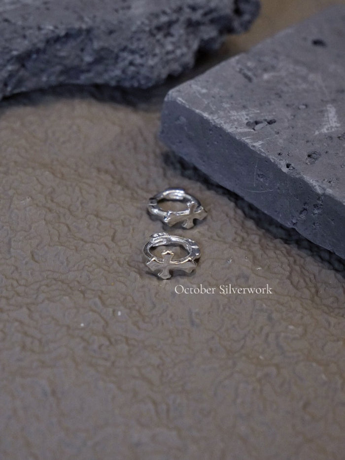 E1491 Cross Earrings