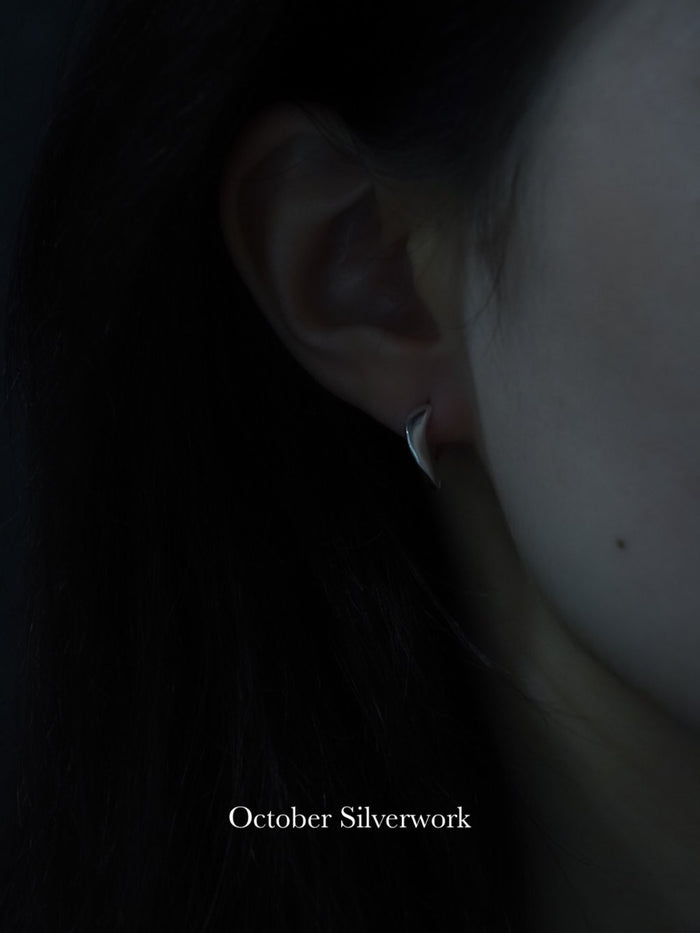 E1503 Flat Twisted Hoop Earrings