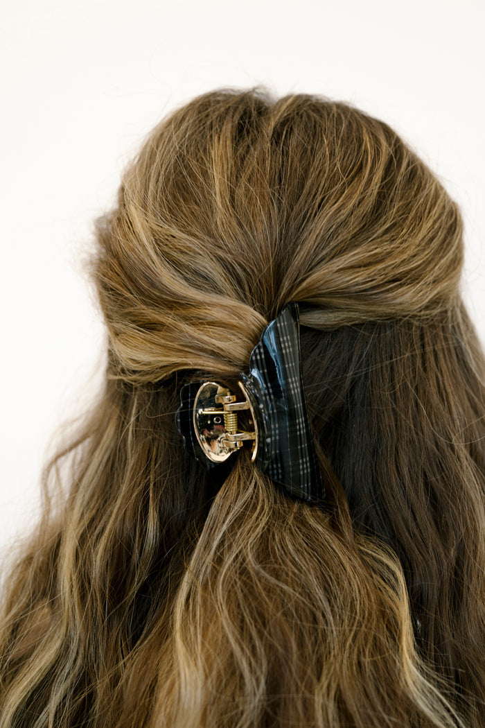Elora Plaid Hair Clips - Final Sale