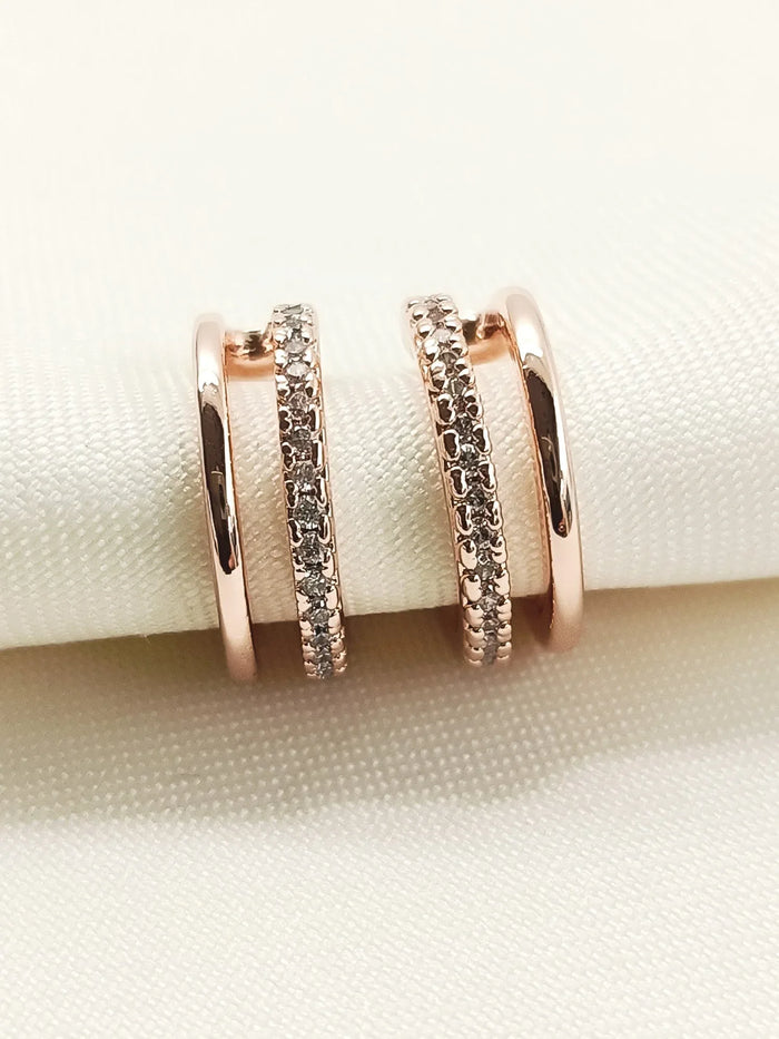 Giya White American Diamond Earcuff