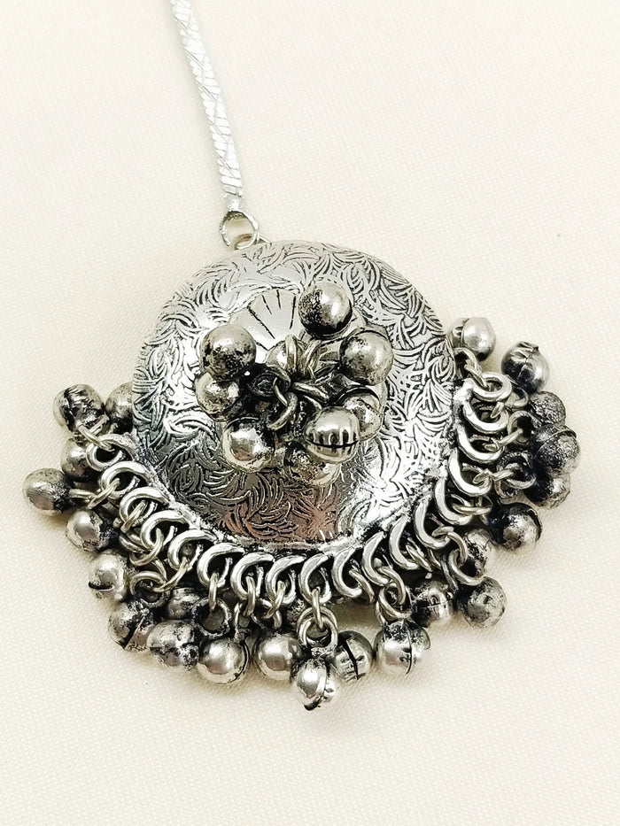 Gowri Plain Oxidized Maangteeka