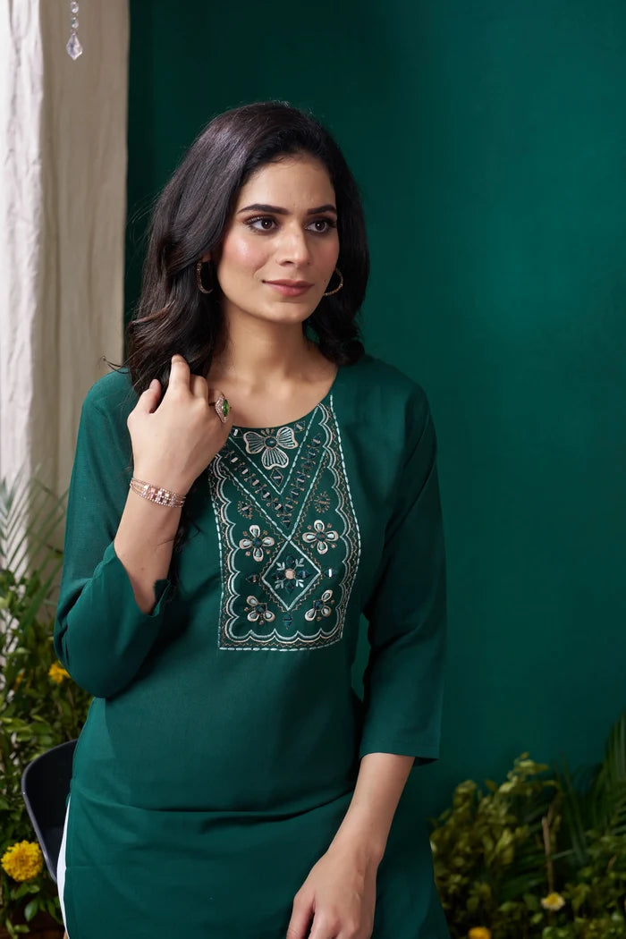 Green Handwork Kurta Set With Pocket - qivii