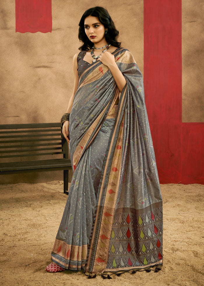 Grey Patola Handloom Weaving Silk Saree - qivii