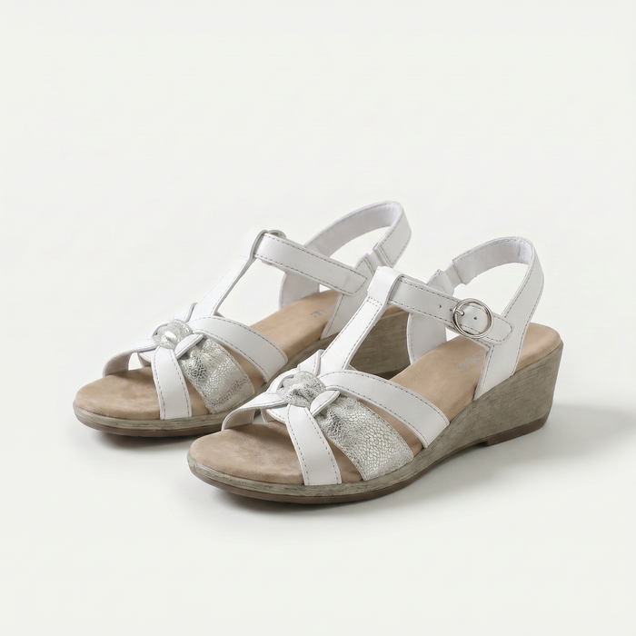 Hope – Frische Kraft in stilvollem Blau  - By Qivii