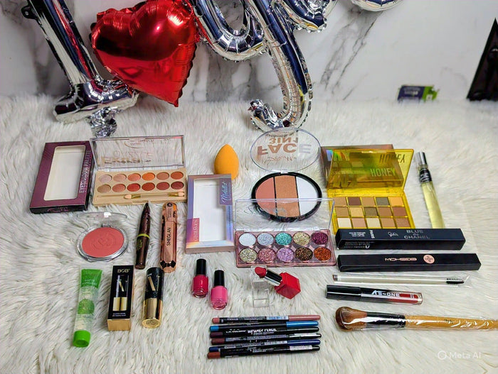 "Love Deal Makeup Gift Set