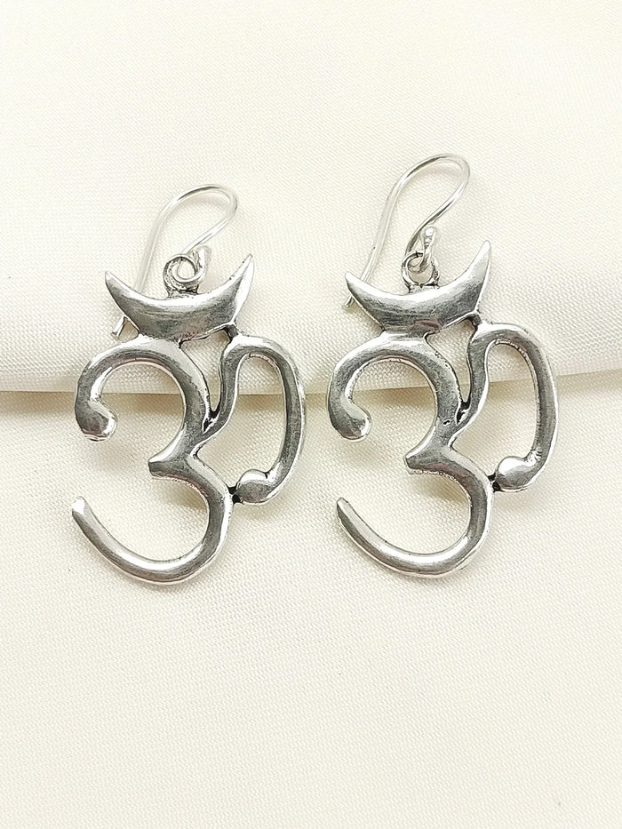 Mouni Silver Western Earrings