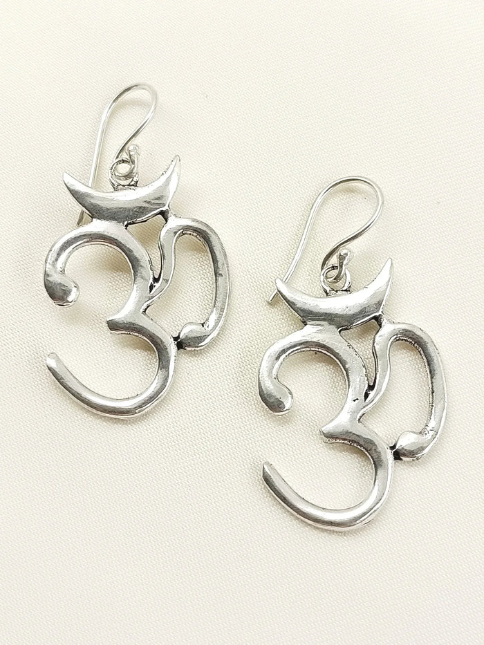Mouni Silver Western Earrings
