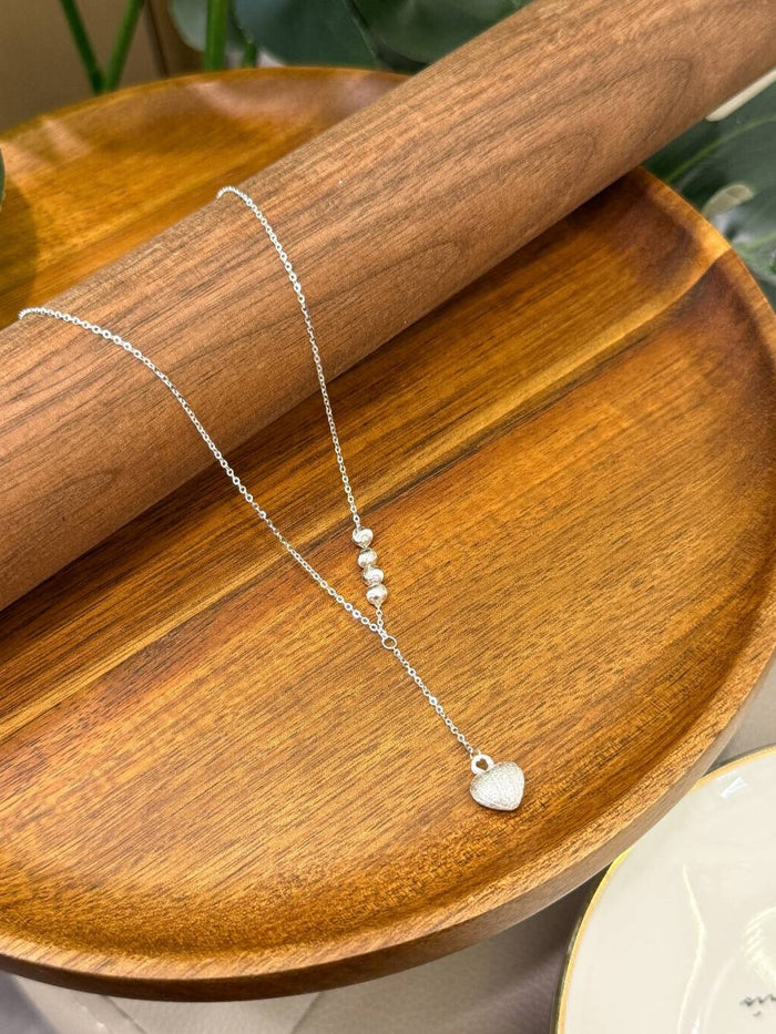 N1333 Frosted Heart & Laser Bead Necklace