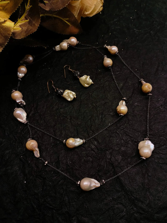 Nishtha Mother Of Pearl Long Chain Set