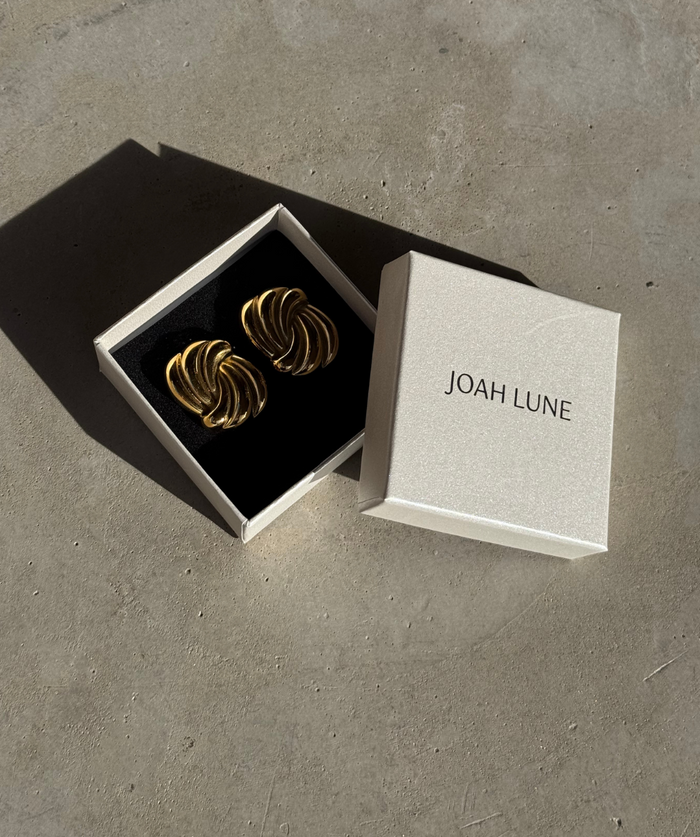 OVAL FLOW EARRINGS