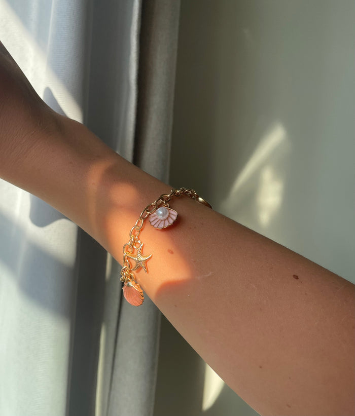 pink beach summer necklace and charm bracelet set🐚