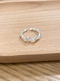 R1436 Large Twisted Ring