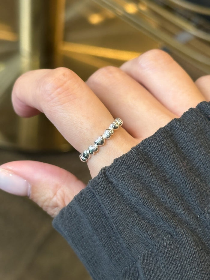 R1631 Interlocking Hearts Ring
