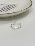 R1664 Small Wave Ring