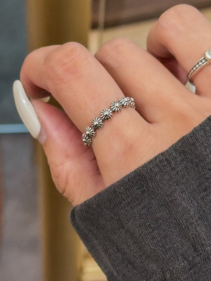 R1722 Distressed Sunflower Ring
