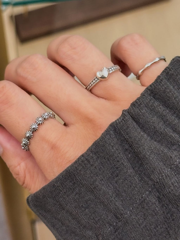 R1722 Distressed Sunflower Ring
