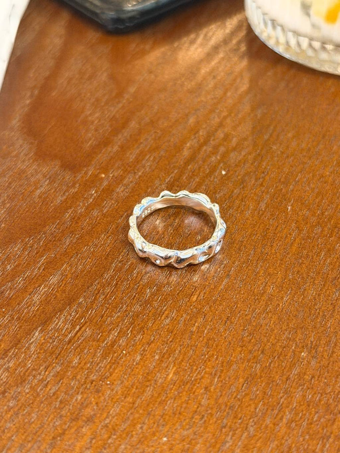 R1731 Thick Textured Ring