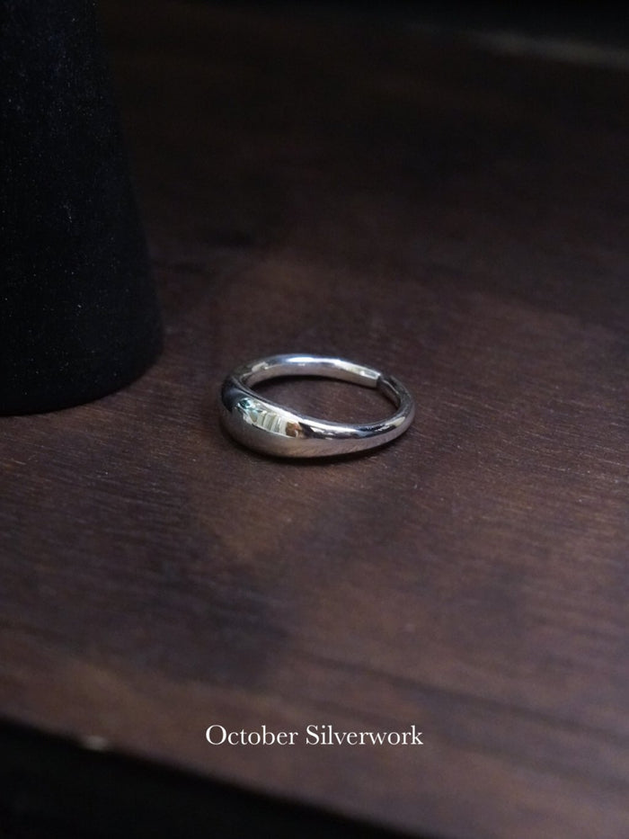 R1779 Egg-shaped Pinky Ring