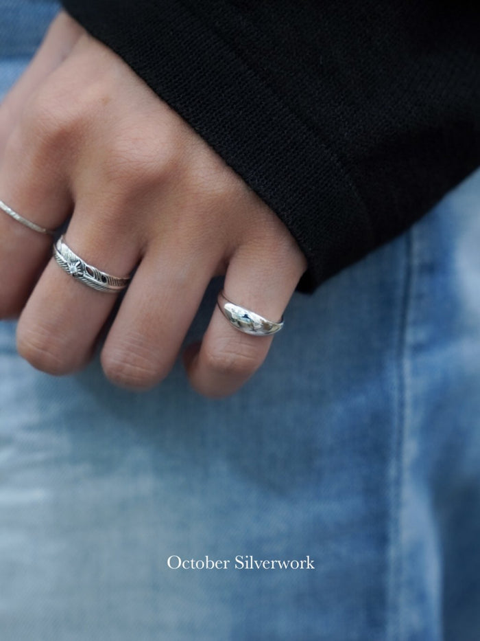R1779 Egg-shaped Pinky Ring