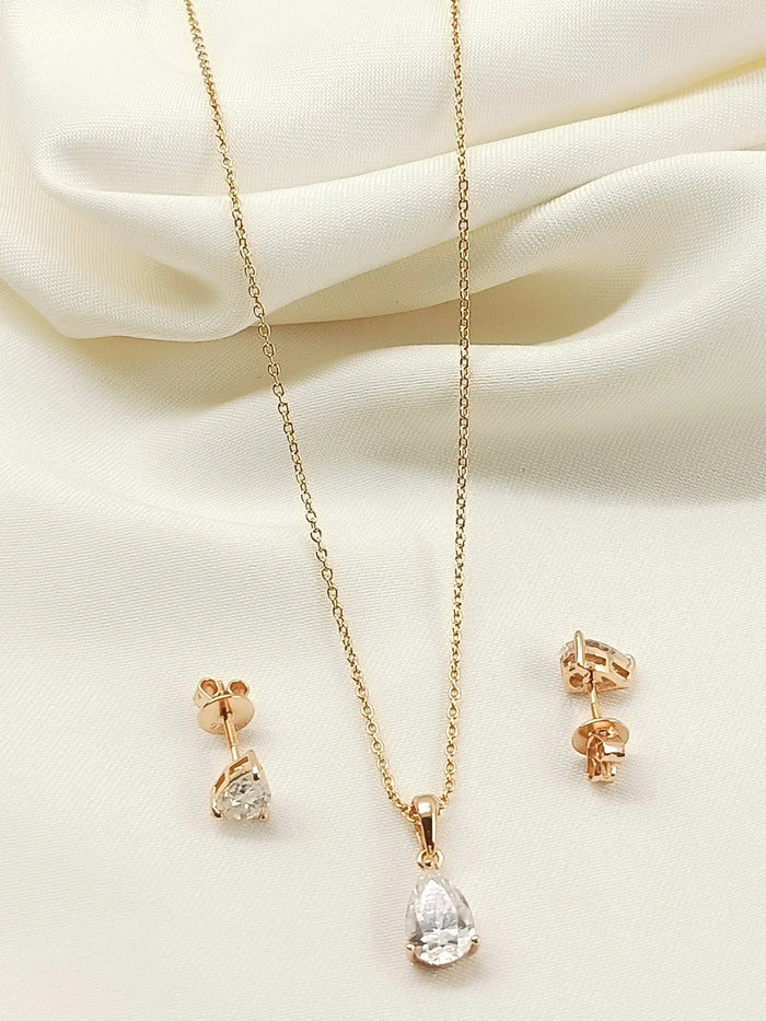 Raivsa 92.5 Silver American Diamond Pendant Set