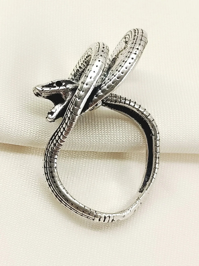 Ruchita Silver Western Finger Ring