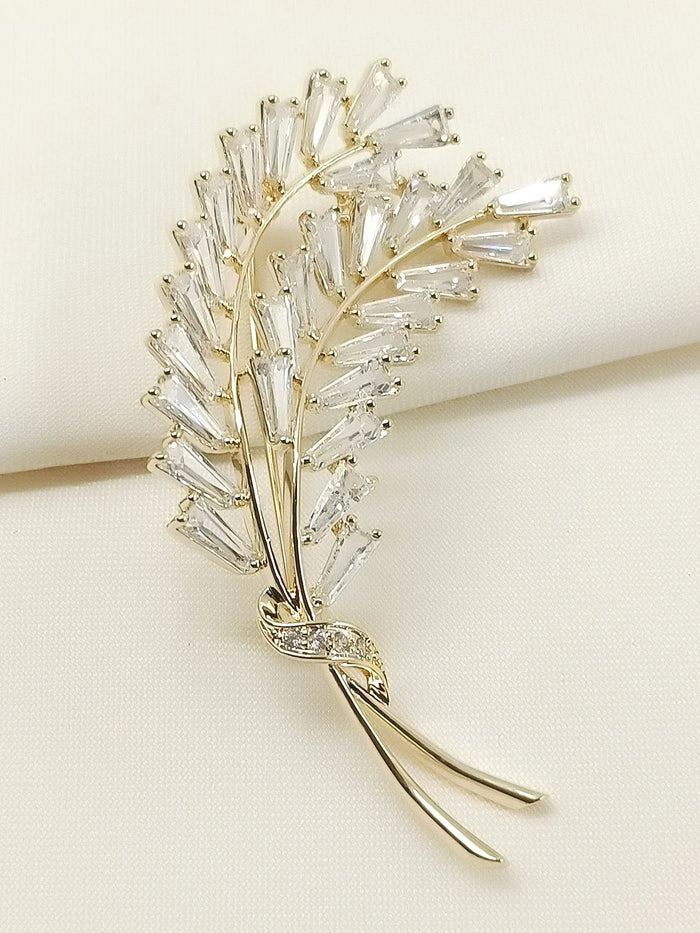 Sadhya Golden Leaf Brooch