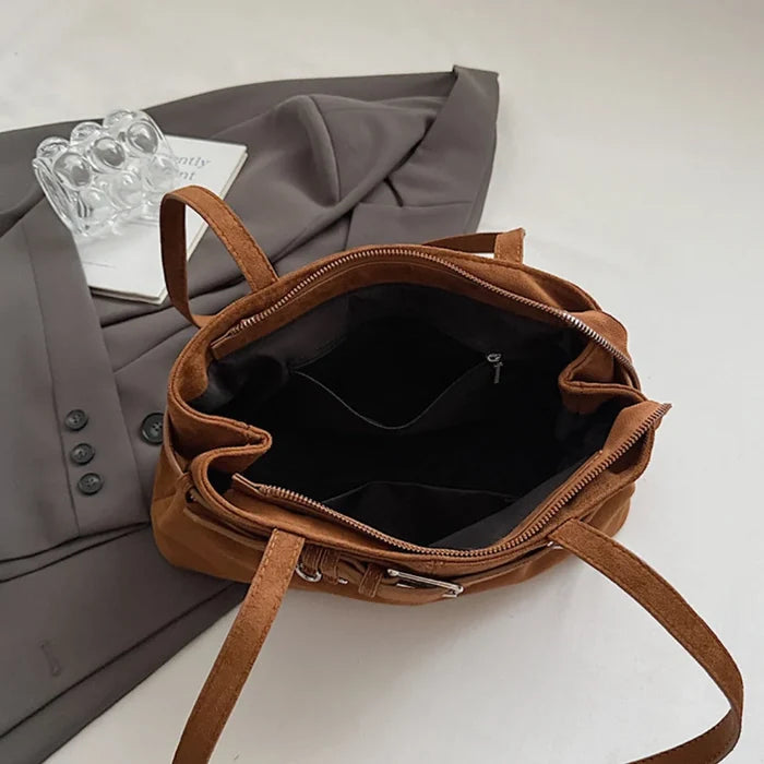 Sela | Shoulder Bag  - By Qivii