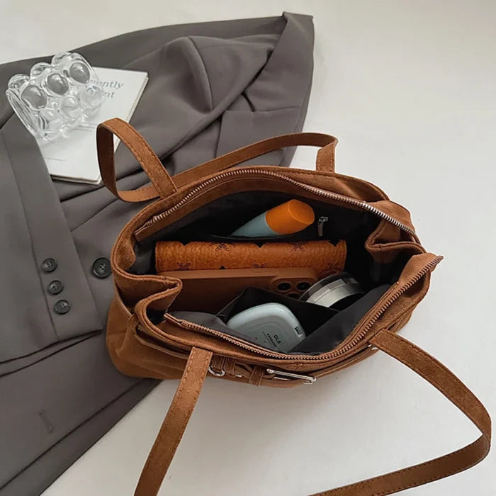 Sela | Shoulder Bag  - By Qivii