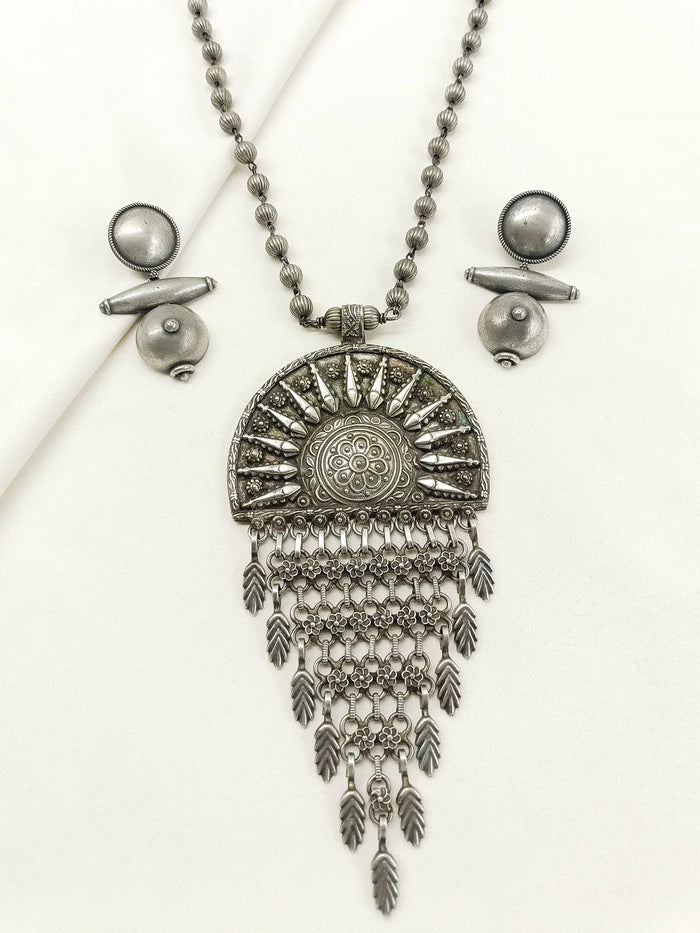 Sheesha Plain Oxidized Pendant Set