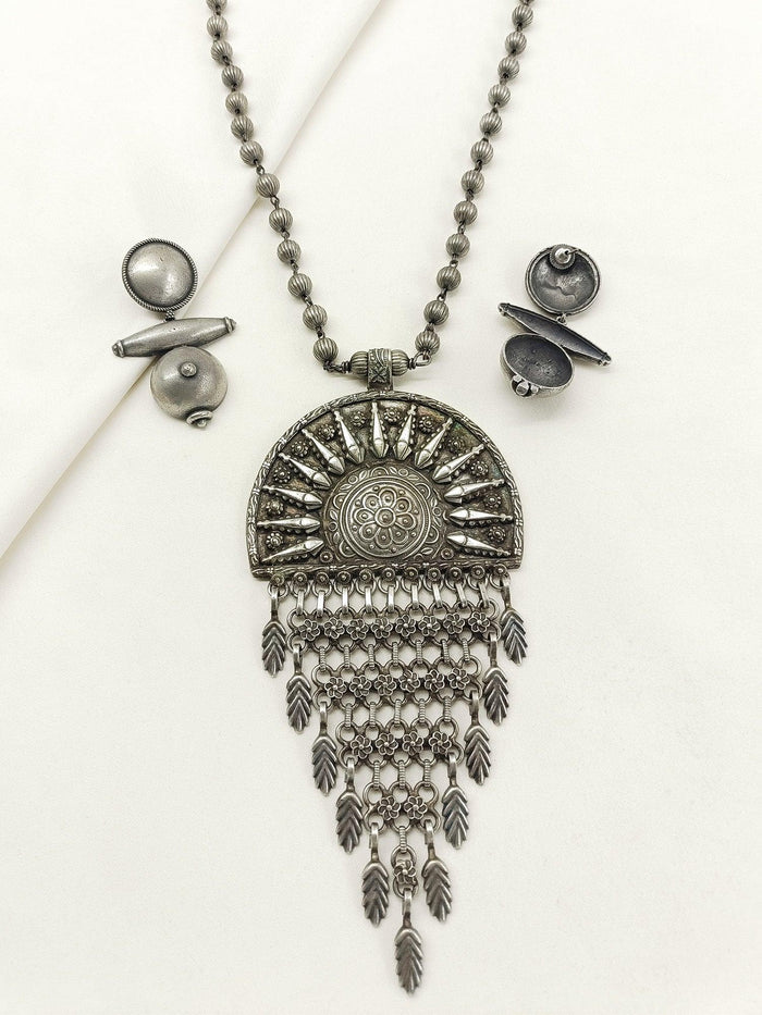Sheesha Plain Oxidized Pendant Set